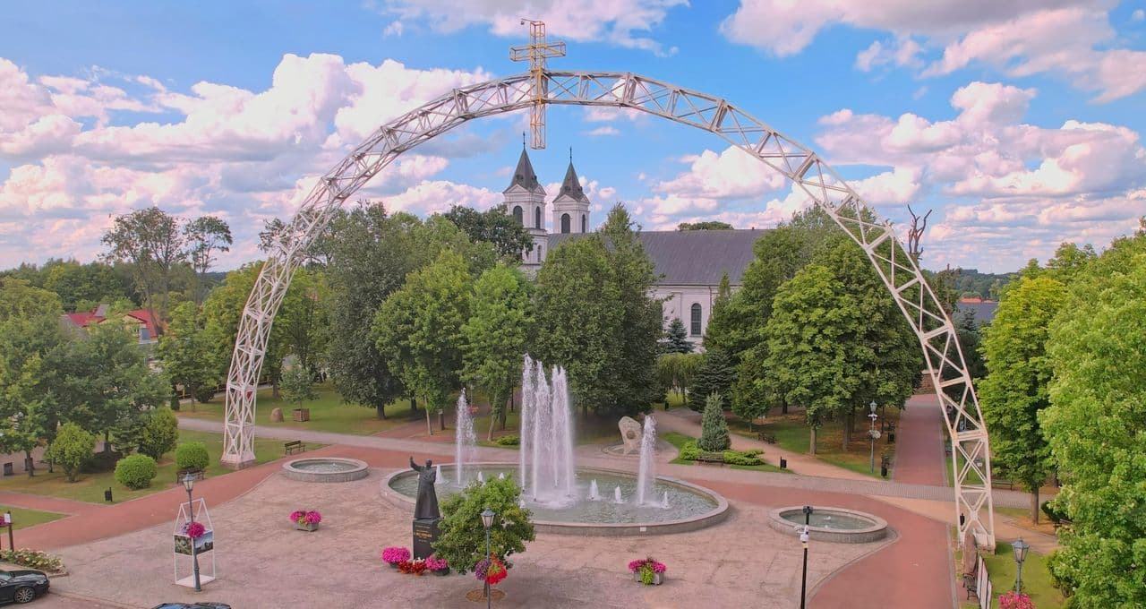 ŁUK PAPIESKI - 1.jpg
